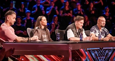 Hatalmas dráma az X-Faktor színpadán: négy versenyzőnek is búcsúznia kellett az első élő show végén