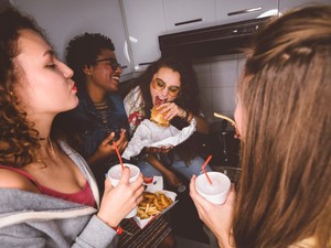 Egyre gyorsabban terjed a vastagbélrák: nagyon meglepő dologra jöttek rá a szakemberek az okokat kutatva