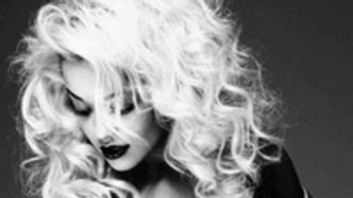 Rita Ora - 2012 popüdvöskéje Koszovóból