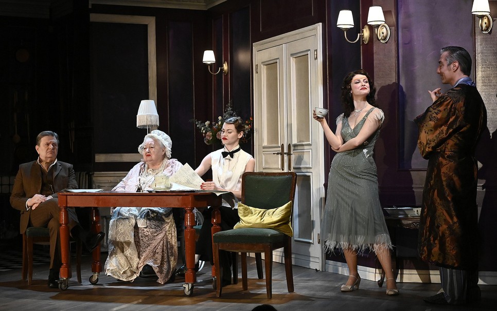 bíró panna dominika pataki ferenc csengetett mylord