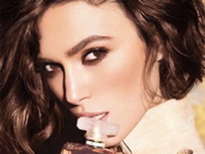 Lagerfeld tervezi Keira Knightley esküvői ruháját?
