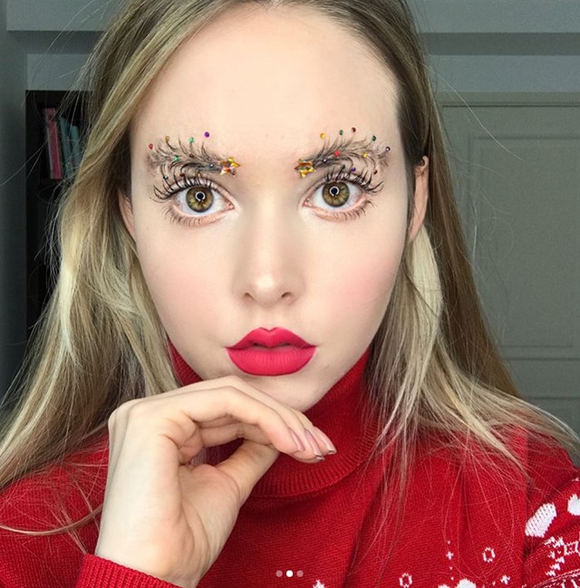 Karácsonyfa helyett, díszítsd fel a szemöldököd!