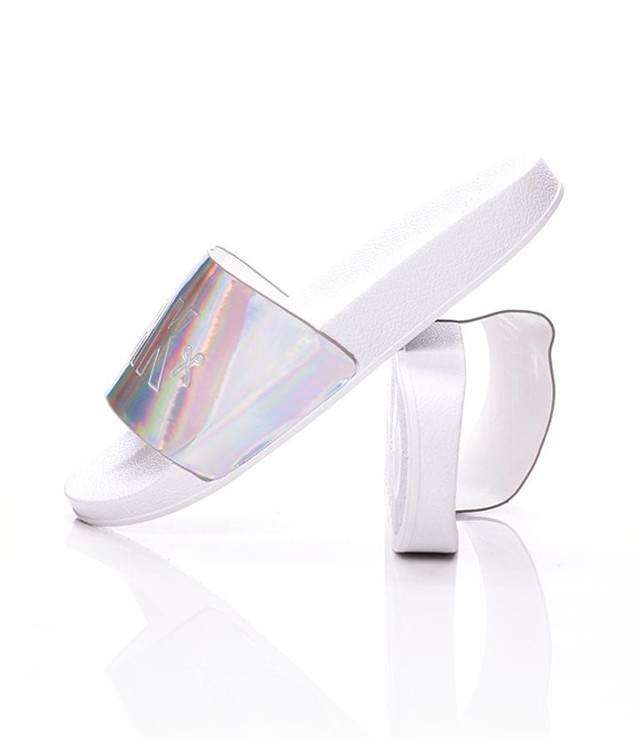 LASER papucs - 8 999 Ft helyett 7 199 Ft - Dorko