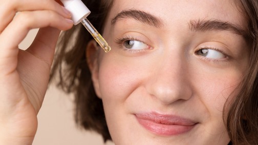 Niacinamide szérum – hatékony fegyver a pattanások és elszíneződések ellen