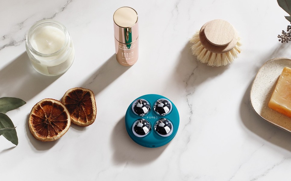 A Foreo BEAR 2 igazán hathatós segítség, ha szeretnél megszabadulni a narancsbőrödtől