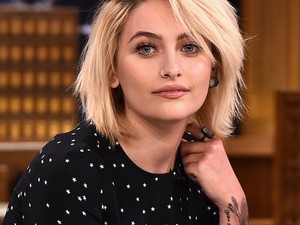 Paris Jackson úgy énekel, mint édesapja ebben a videóban