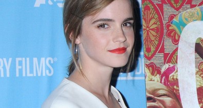 Emma Watson most már sötétbarna