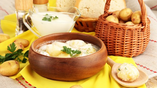 Így készítsd el a világ legfinomabb, legkrémesebb krumplifőzelékét!