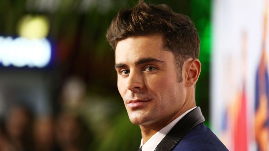 Zac Efron mindenhogy dögös!