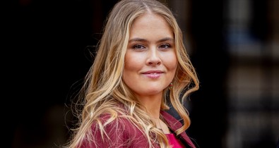 Csak ámulnak az alattvalók Katalin Amália hercegnő szépségén: a holland trónörökös mindenkit levett a lábáról mesés szettjével