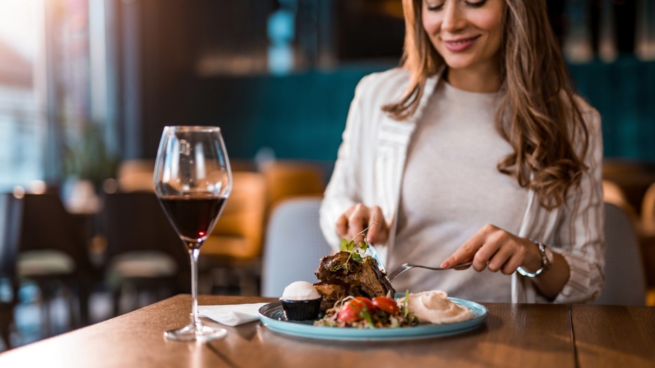 Te tisztában vagy az étkezési etikettel?