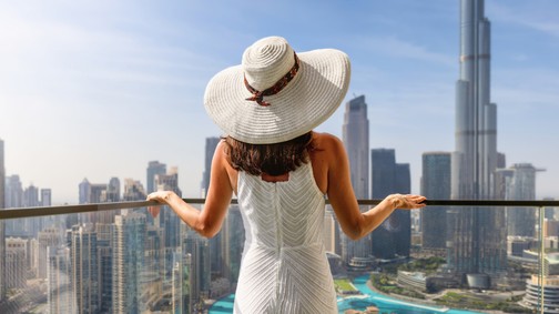 Álomélet Dubajban? Ilyen fizetésre számíthatsz, ha az Emírségekben vállalnál munkát