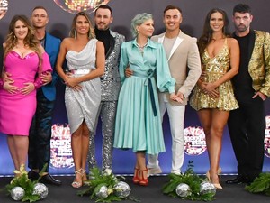 Végre kiderült: kapcsolatban van a Dancing with the Stars táncosa, és valami elképesztően boldognak tűnik