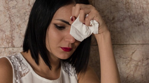 Ez a nő őszintén beszél ritka, fájdalmas betegségéről, a verejtékmirigy-gyulladásról!