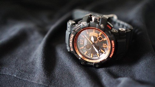 Férfi karórák az elegánstól a sportosan extravagáns stílusig