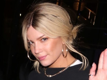 Halsey a rajongókra bízta az új hajszínét: hát, ez lett belőle