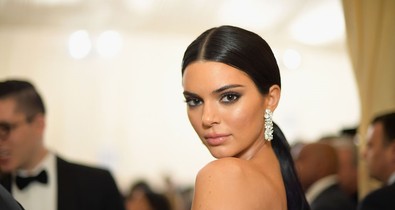 Kendall Jenner meztelenruhája a legtitokzatosabb, amit valaha láttunk