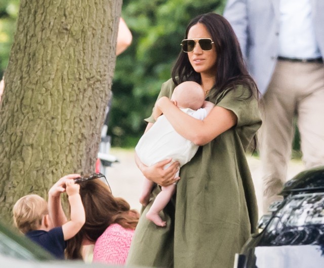 A napszemüveges Lajos herceg a legcukibb dolog, amit ma látni fogsz