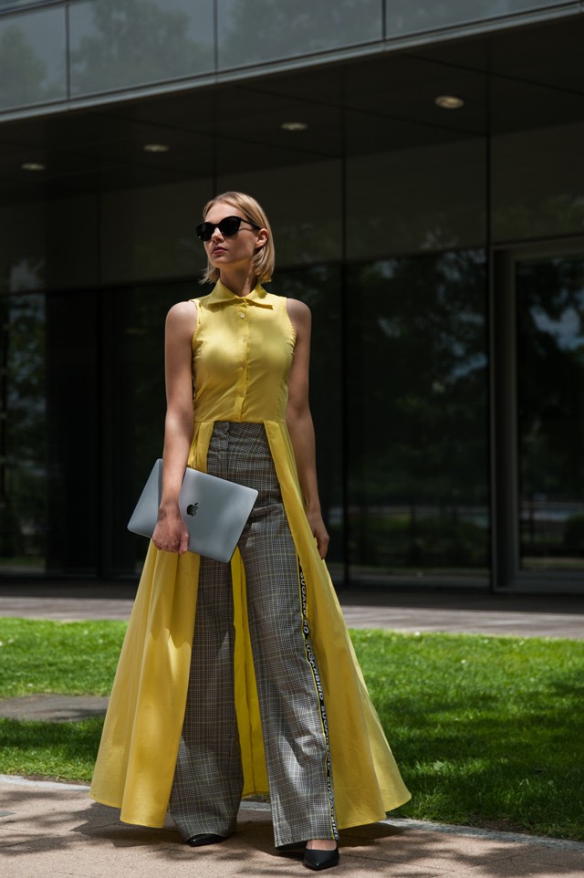 Trükkös szettel indítja a hetet a Miss Balaton nagykövete