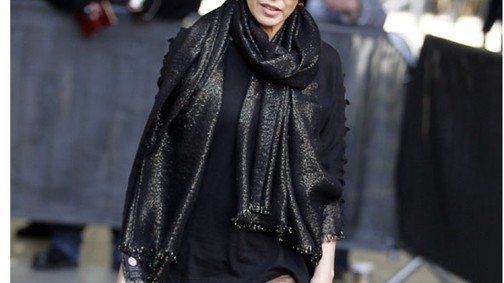 Kylie Minogue az utcán is szuper