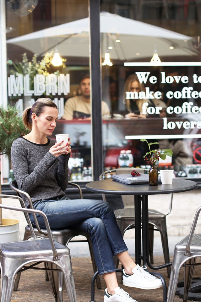 kárpáti krisztina, divatmarketing, gardróbnapló, kávé