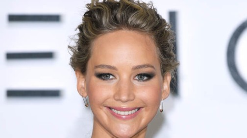 Jennifer Lawrence egy cukorfalat ebben a ruhában