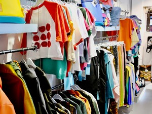 „Ha az ember valamit igazán szeretne, néha az utolsó másodpercben küldi a megoldást az univerzum”- két csődközeli állapot után most nyitotta meg új üzletét Triesztben a Lollipop Factory