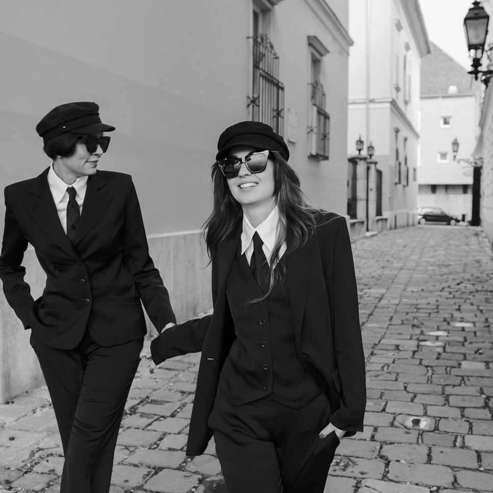 Nagy Orsolya szerint végigkísér bennünket az, hogy a közvetlen környezetünkben lévő emberek hatnak ránk