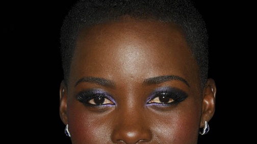 Akár modell is lehetett volna, de a színészet mellett döntött az Oscar-esélyes Lupita Nyong`o
