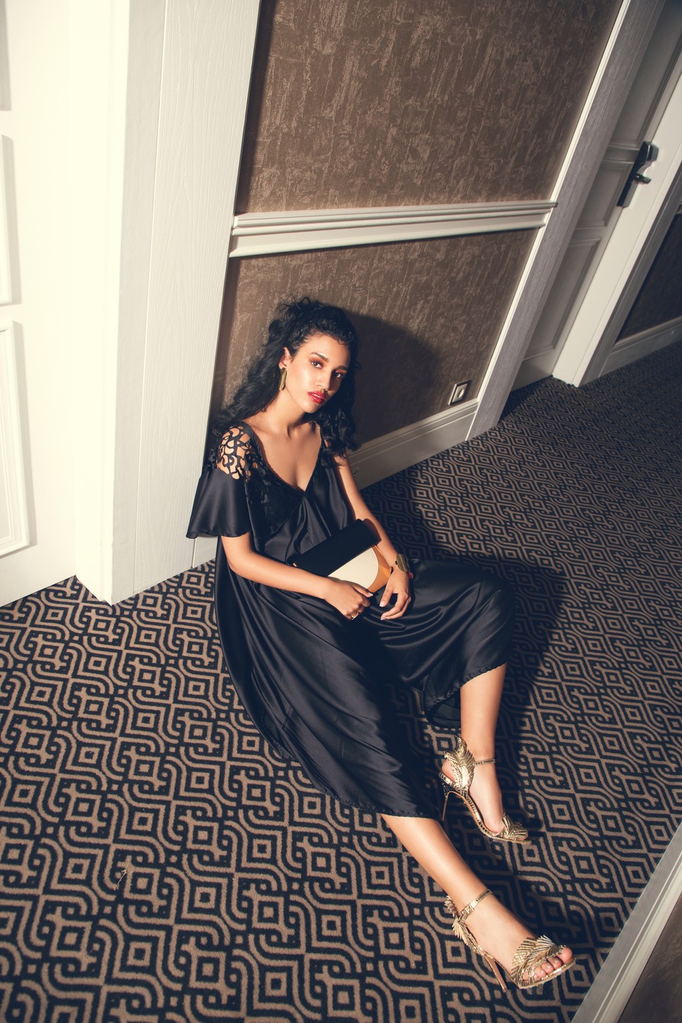 Exkluzív divatanyag a 80-as évek stílusára hangolva