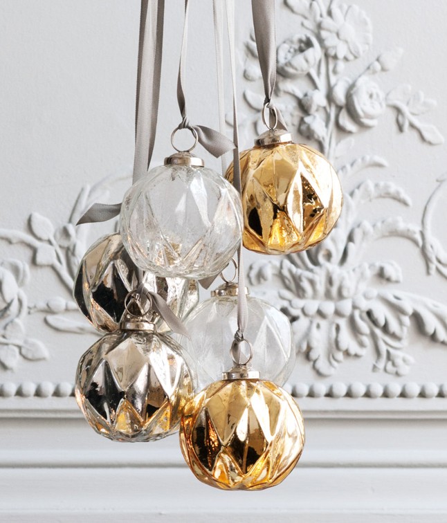 Karácsonyfa díszek H&M HOME 1490 Ft www.hm.com