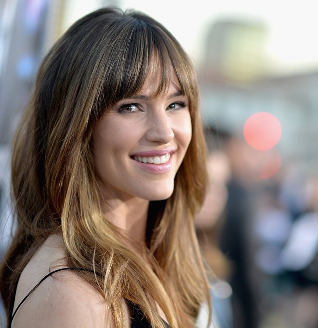 A hét legjobb pillanata: Jennifer Garner babakocsiban sétáltatja a MACSKÁJÁT