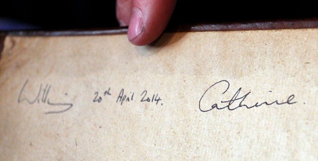 Megmutatjuk: ilyen Kate Middleton kézírása