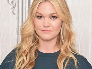 Julia Stiles pocakja már hatalmas!