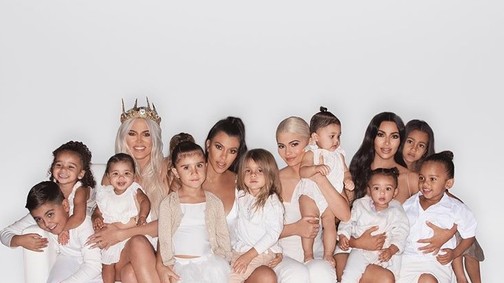 Laza 250 ezres táskával játszanak a Kardashian babák