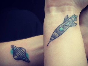 Lejárt a kulcs és a lakat ideje! Íme a legkreatívabb szerelmes tetkók!