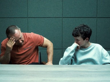 A gyerek internethasználók nem válnak 13 évesen gyilkossá, de nem ez az Adolescence Netflix-sorozat egyetlen hibás következtetése