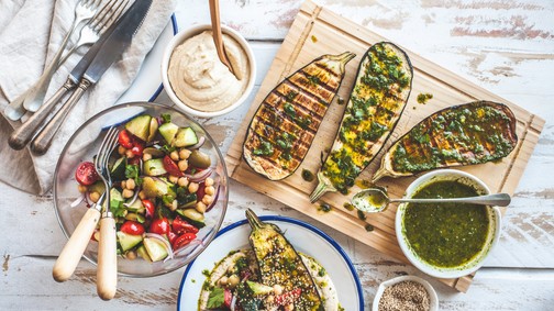 Kiderült, mi a tökéletes időpont a vacsorához, ha szeretnéd tudatosan meghosszabbítani az életed