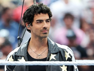 ő Joe Jonas gyönyörű barátnője, közös nyaralásukról posztoltak intim képeket