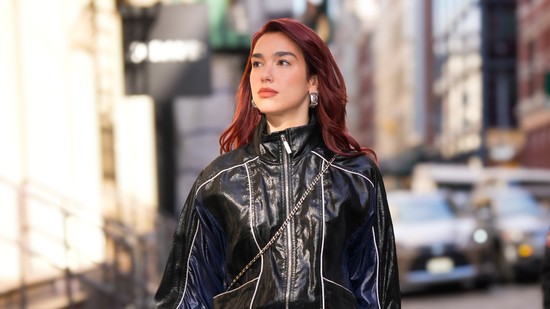 Dua Lipa meztelenruhájától eláll majd a lélegzeted