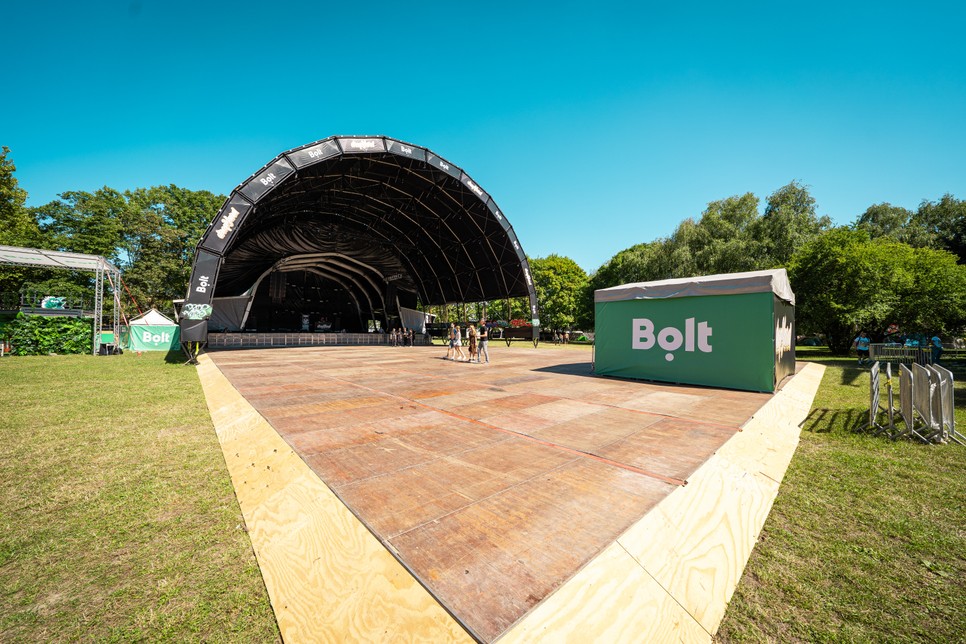 Ilyen még nem volt: a Bolt mozgószínpada még a Sziget veterán fesztiválozóit is meglepte