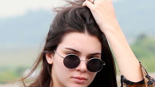 Kendall Jenner reptéri stílusától leesik az állad!