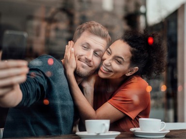 Lehet kapcsolatom valakivel, aki sokkal dögösebb nálam?