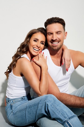 Sydney tavaly februárban mutatta meg először szerelmét a GLAMOUR odalán - Sydney és Benjámin: Atléta és farmer COS