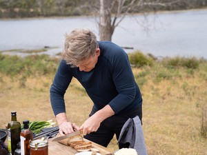Exkluzív interjú Gordon Ramsay-vel: az Új utakon című sorozatának 2. évadjáról mesélt