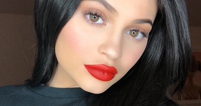 VÉGRE! Elcsípték a várandós Kylie Jennert egy boltban!