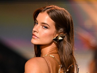 Palvin Barbara zavarbaejtő kalózlányként ragyogott a Victoria's Secret afterpartiján