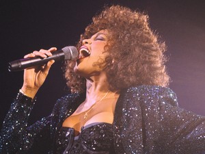 Legyen szó éneklésről, vagy bármilyen más hangadásról, a saját hang megtalálása felszabadító és gyógyító élmény lehet