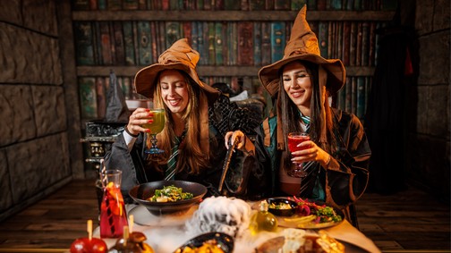 Lépj be Roxfortba a GLAMOUR-ral, és nyerj 40 ezer forintos vacsorát a THE MAGIC 2-be!