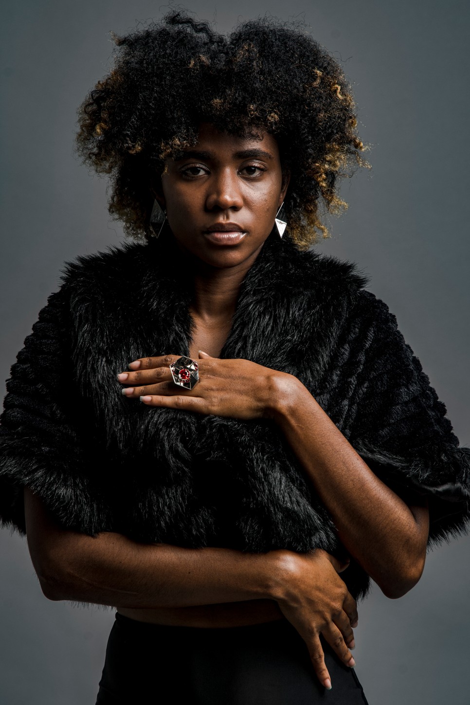 Ékszerbe zárt reflexiók - Ismerd meg Kocsor Eszter Sára ékszertervezőt